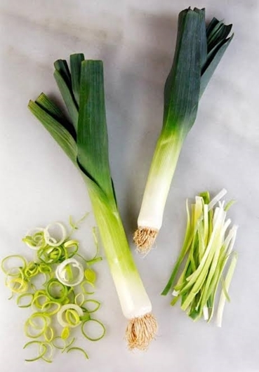 Picture of LEEKS /bunch